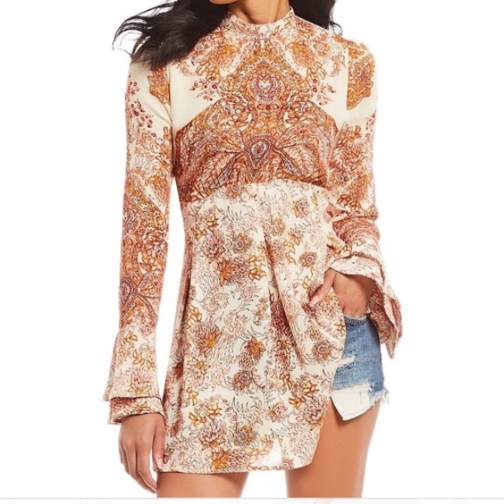 XS/S/M Free People Lady Luck tunic w/ bell sleeves